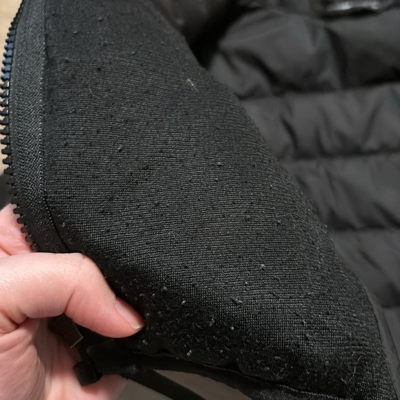 The North Face boys puffer jacket - Picture 7 of 9